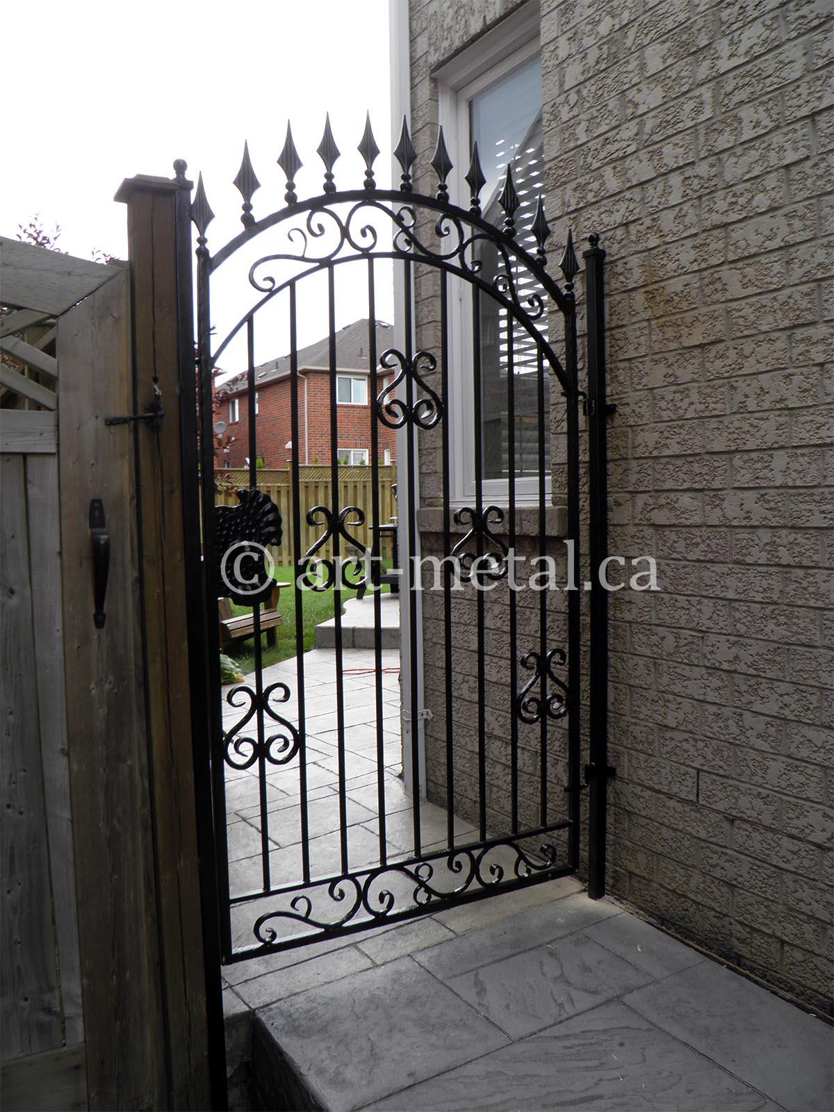 Creative Ornamental Fence Designs in Cast and Wrought Iron
