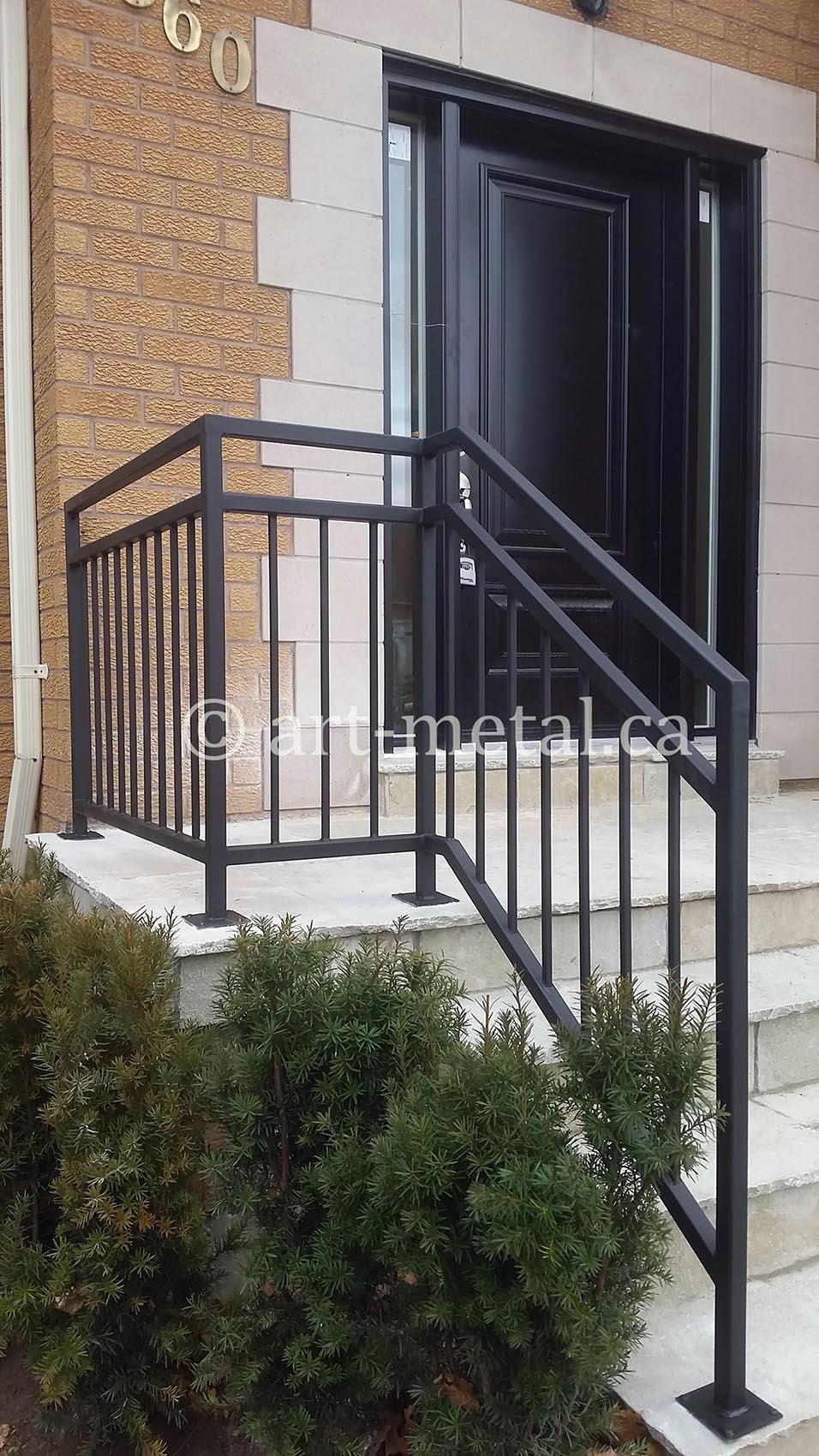 Outdoor Porch Railing Designs from Wood, Wrought Iron, and ...