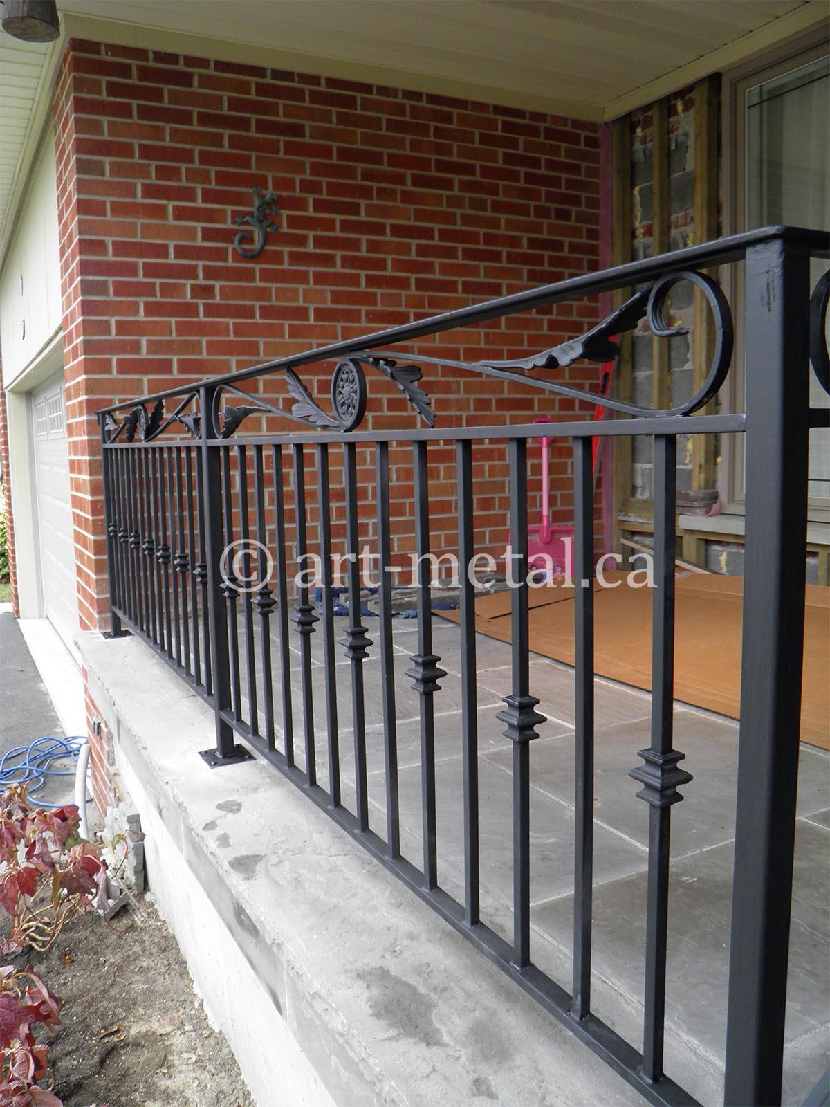 Outdoor Porch Railing Designs from Wood, Wrought Iron, and ...