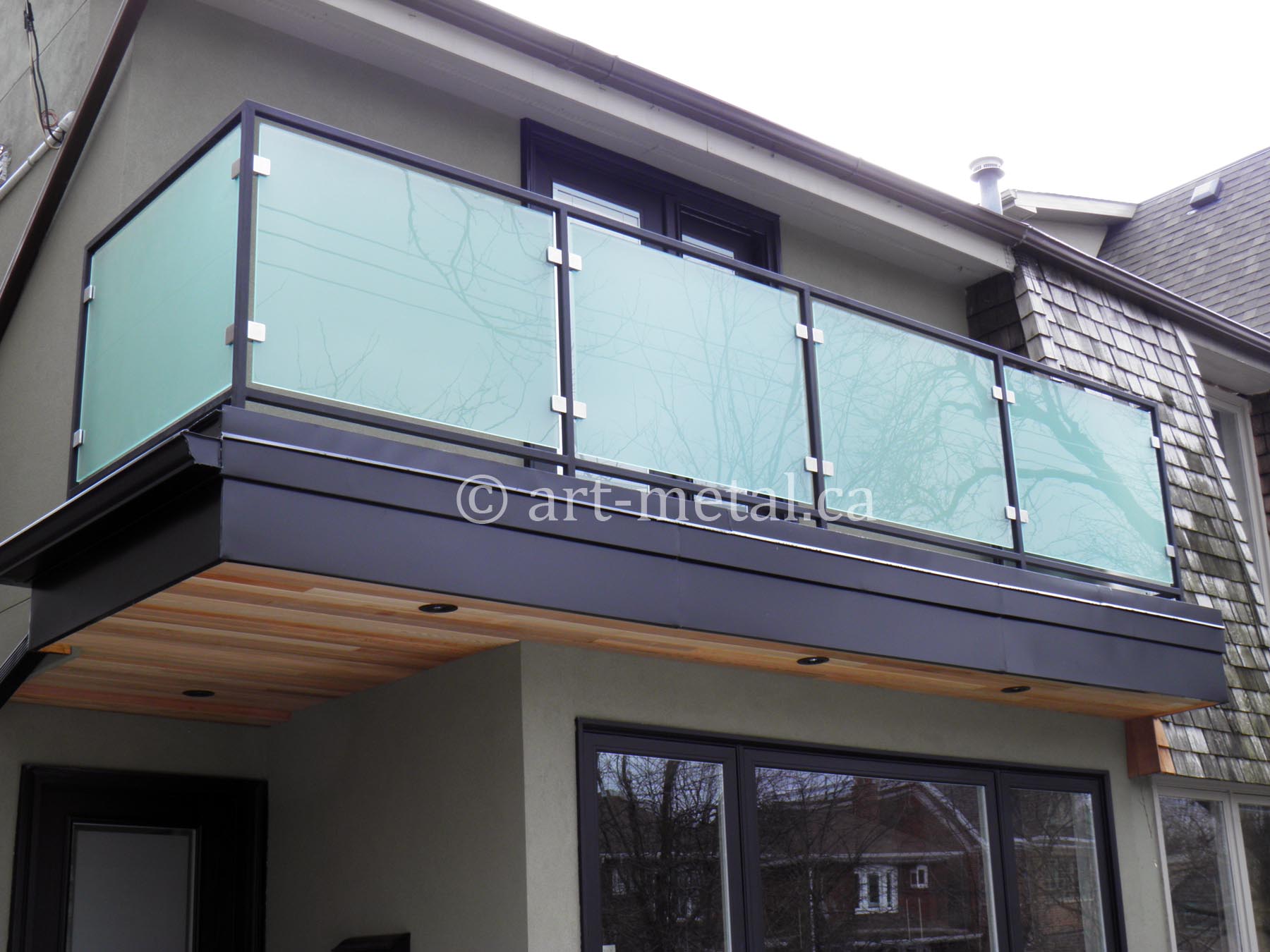 Best Glass Balcony Railings Installation Company in Toronto