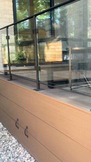 Flat Top with Bottom Rail – Clear Glass Railing #ArtMetalWorkshop #GlassRailing #ClearGlassRailing #ModernDesign #TorontoMetalWorks #BalconyRailing #CustomRailings #HomeImprovement #TorontoHomes #SteelAndGlass
