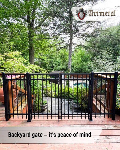 Have kids or pets at home? A backyard gate isn’t just a barrier — it’s peace of mind 🥹We crafted this custom metal safety gate to seamlessly blend with the surrounding wooden deck and garden. Its sleek matte-black finish resists rust and fading, while the sturdy lock mechanism keeps your space secure. And yes — our gates are fully compliant with local pool safety bylaws, making them a smart choice for families prioritizing safety.Whether it’s for pool protection or general backyard security, our gates are built to last and designed to impress 😍Don’t settle for basic when you can have beautiful and secure. Contact Art Metal to design a gate that fits your lifestyle and your landscape 😉#ArtMetal #IronGates  #CustomMetalwork #TorontoHomes #CurbAppeal #SecurityWithStyle