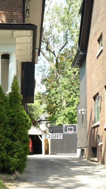 Automatic Single Swing Gate with Wooden Slats #ArtMetalWorkshop #SwingGate #AutomaticGate #LiftMaster #MetalAndWood #TorontoDesign #CustomFabrication #LanewayGate #MadeInCanada #DesignInspo