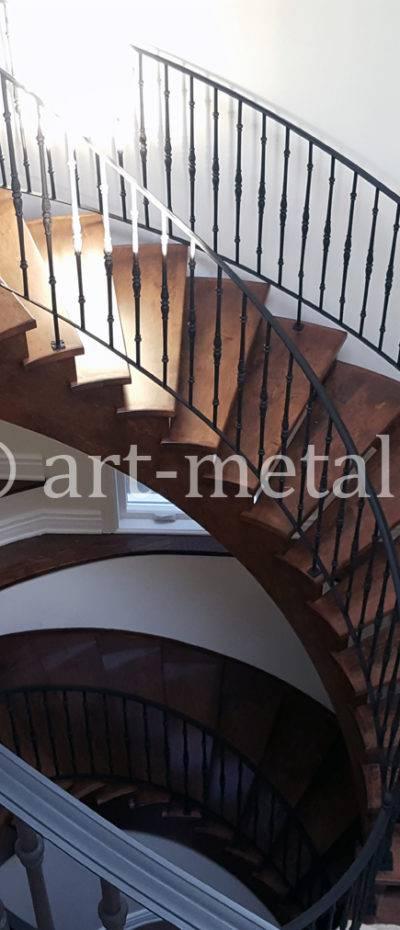 0013381441-stair-railing-designs-0802
