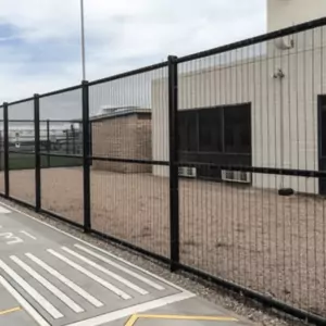 welded wire mesh fence