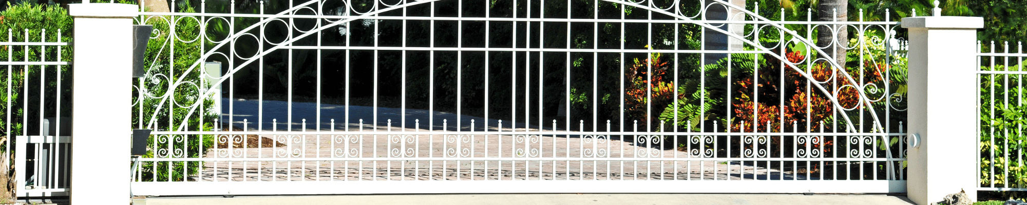 cantilever gate systems