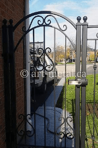 Fence door