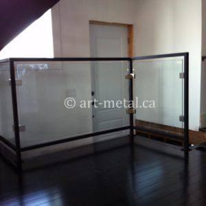 0002353267-glass-railing-designs-0105-300x300