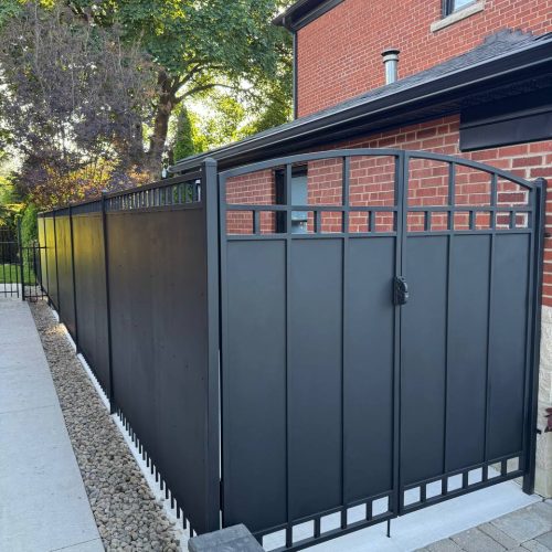 Gates Oakville