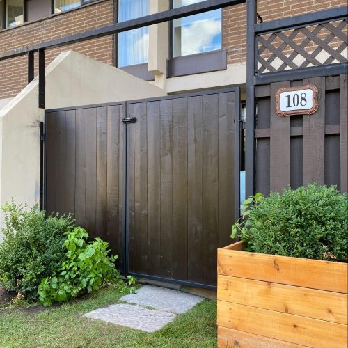 Gates Thornhill