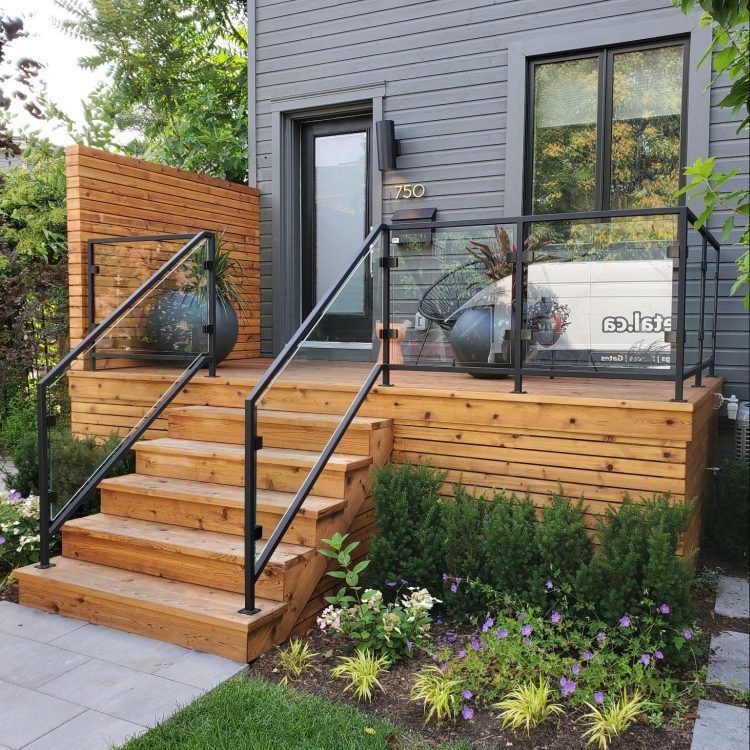 Glass Deck Railing Toronto